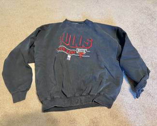 bowls, vintage sweatshirt