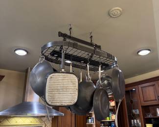 pots and pans hanging rack