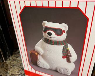 coca-Cola Limited edition Hollywood polar bear brand new in the box