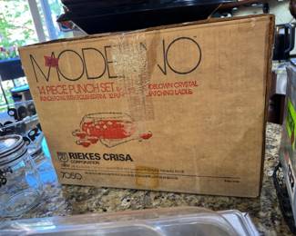 Riekes Crisa Moderno model 7050 14 piece Punchbowl set new