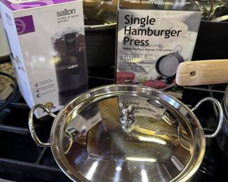 Salton, single hamburger press stainless steel pot