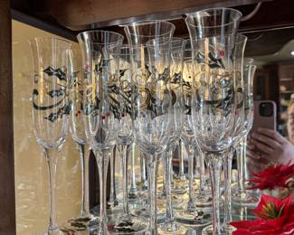 Lennox Holiday spirit, champagne, flutes