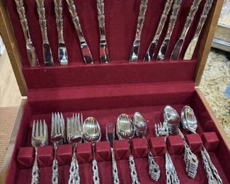 Oneida community chandelier, stainless steel, silver plated serving set