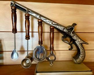 Unique bar untensil set