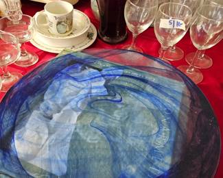lots of large glass plates