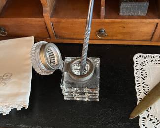 Crystal inkwell w quill pen