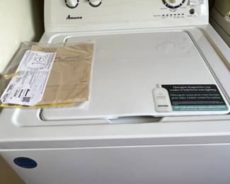 Amana top-loading washing machine (2 years old)