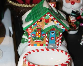 M&M candy dish