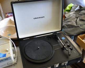 Play your vinyl's on this updated phonograph