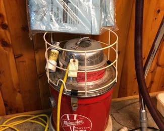 Milwaukee vacuum