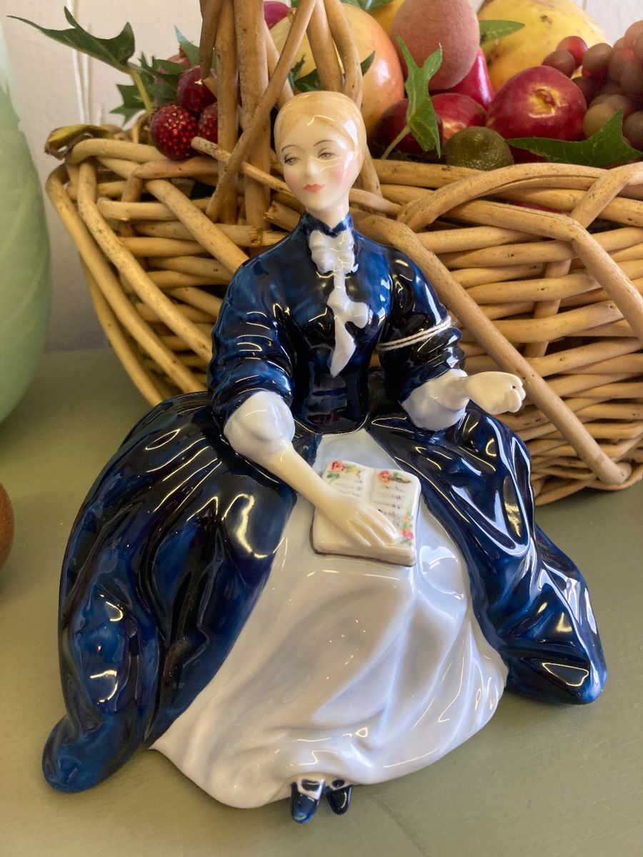 Royal Doulton - Laurianne