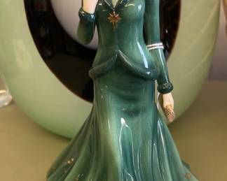 Royal Doulton - O Holy Night