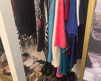 womens clothing