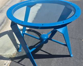 Steel and glass side t able