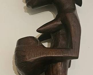 African Daniel Futi sculpture