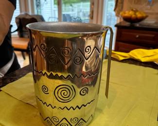 Wilton Armetale Ice Bucket
