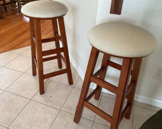 3 swivel stools