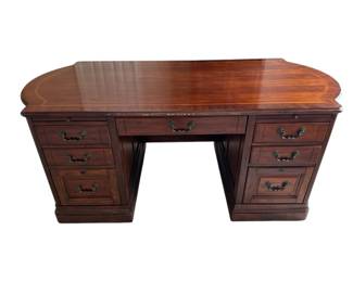 Very nice wooden desk!