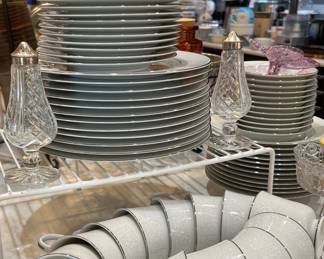 Four Crown China Japan