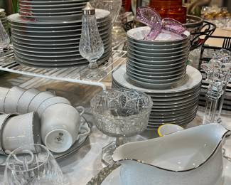 Four Crown China Japan