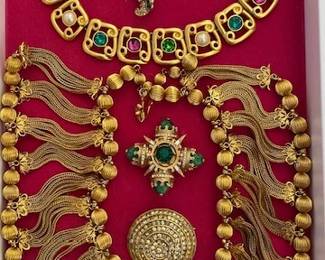 Vintage Jewelry