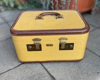 1930's/1940's Cosmetic traveling case with mirror inside (have several of these)