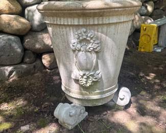 Cast Stone Concrete Planter