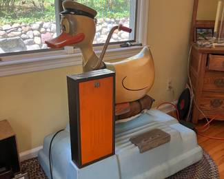 WORKING Coin operated vintage Duck for Kids