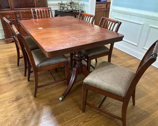 Duncan Phyfe mahogany dining table. Finish needs repair or painting. 6 dining chairs