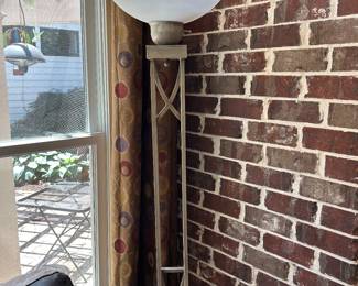 floor lamp