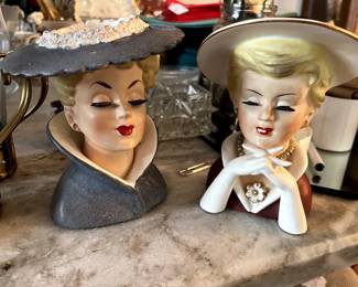 Beautiful Vintage Ruben Proper Lady vases...adorable and in very good condition!