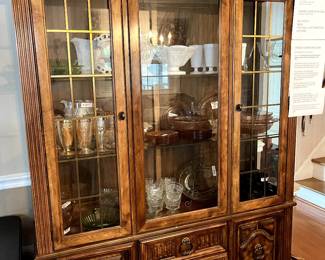 Fabulous Stanley Furniture Company China Cabinet...I have sold many, but I have to say, this is one of the prettiest! It's lovely! Plenty of storage for your treasures and matches the gorgeous table and chairs...all in great condition! BUY this family Heirloom!