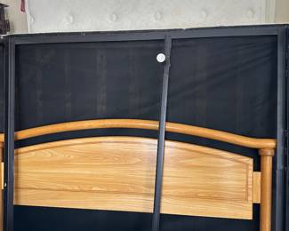 Queen bed: frame, headboard, box springs and mattress