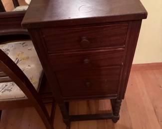 Sligh Antique Vanity