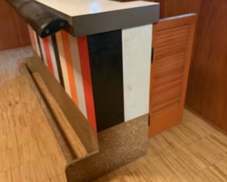 Vintage Free-Standing Bar