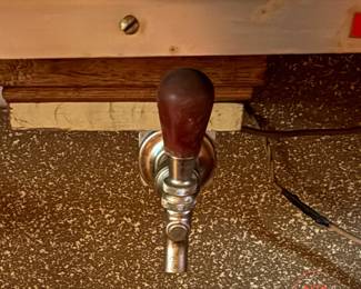 Vintage Free-Standing Bar