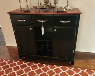 Sideboard w wine holder