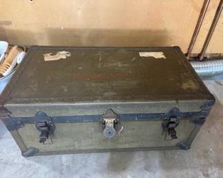  U.S. Air Corps Officer’s Foot Locker – Lt. Charles W. Collins
