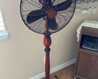 DecoBreeze Brown Pedestal Fan
