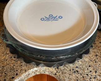 Corning Ware Blue Cornflower Pie Serving Plate