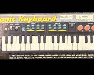 NEW Electronic Keyboard