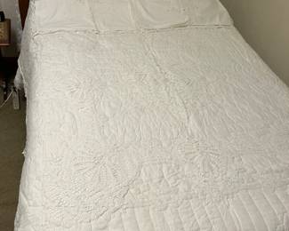 Full size Antique bed