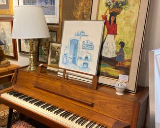 mid century piano, artwork, lamps