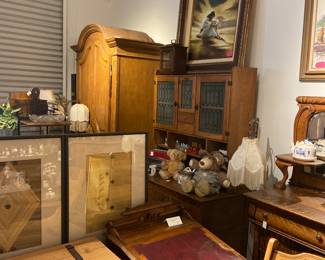 console, antique desk, boudoir floor lamps