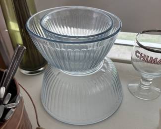 Pyrex Mixing Bowl Set