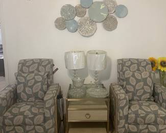 Chair Set w Table and Lamps