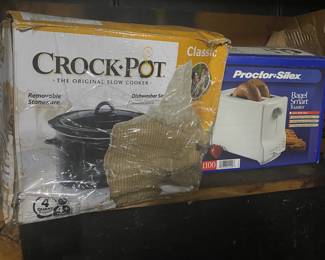 Crockpot and Bagel Toaster