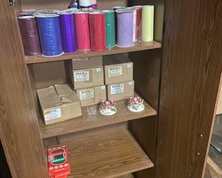 Ribbon Dresser