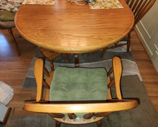 Oak oblong dining table and 6 chairs