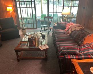 Sofa, coffee & End Tables